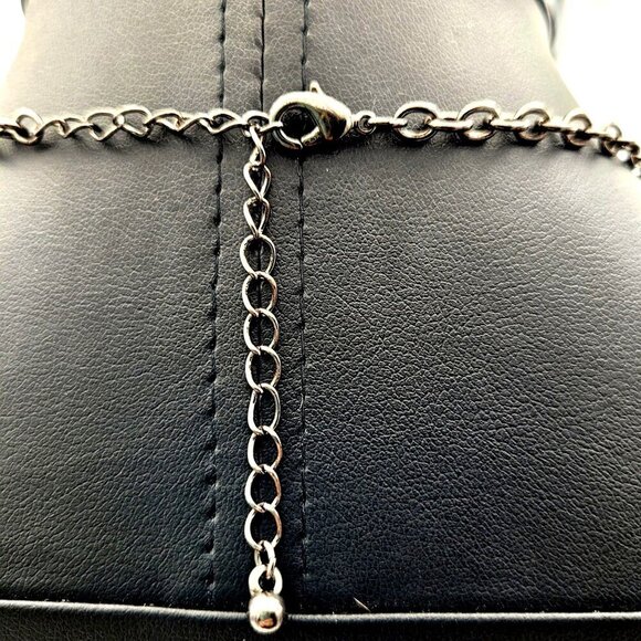 Gunmetal Silver-Tone Metal Waterfall Leaf Pendant Necklace With Chain - Picture 7 of 7